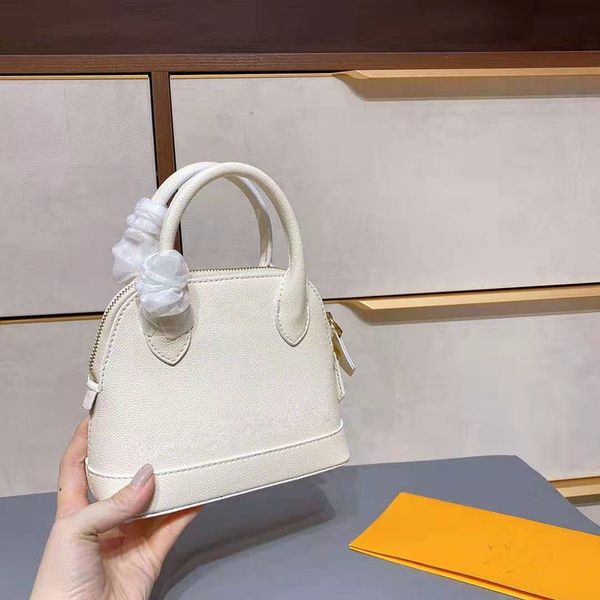 the new 2021 shells bag leather female inclined girls women shoulder bags color matching printing worn handbag
the new 2021 shells bag leather female inclined girls women shoulder bags color matching printing worn handbag