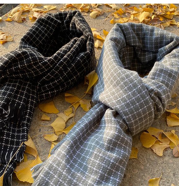 wholesale-high-end gift quality high-end scarf set autumn and winter selling 100% cashmere high-end plaid scarf 3 colors availabl, Blue;gray
wholesale-high-end gift quality high-end scarf set autumn and winter selling 100% cashmere high-end plaid scarf 3 colors availabl, Blue;gray