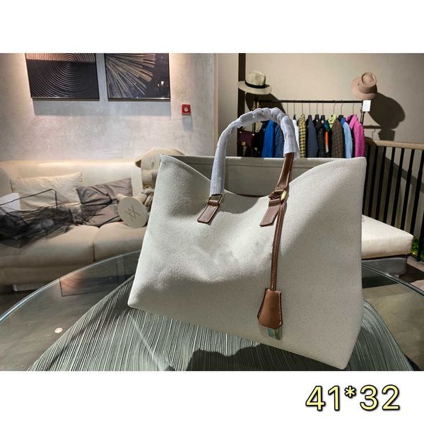 high-end beach tote canvas +shoppings bags bucket bag shopping even south korea populars sentiment item size: 41 * 32 cm
high-end beach tote canvas +shoppings bags bucket bag shopping even south korea populars sentiment item size: 41 * 32 cm