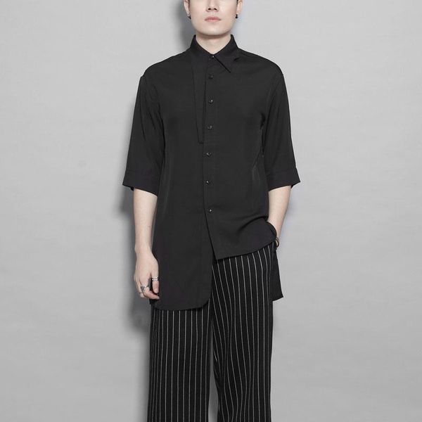 2021 summer small crowd design dark shirt men's casual jacket retro irregular short-sleeved men, White;black
2021 summer small crowd design dark shirt men's casual jacket retro irregular short-sleeved men, White;black