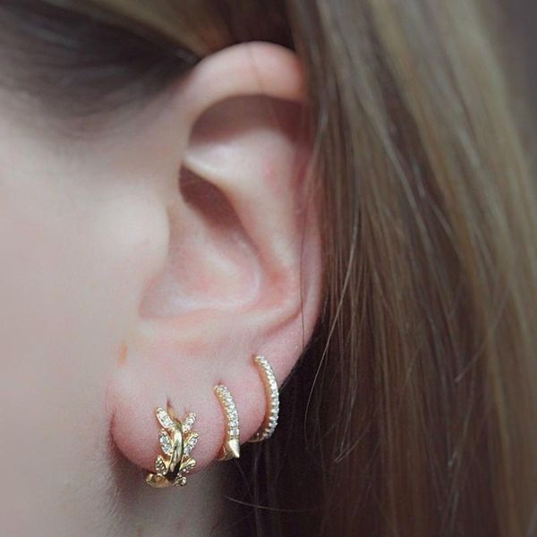 100% 925 sterling silver 2020 spring new design cz leaf bling cubic zirconia paved small hoop women girl delicate earring, Golden;silver
100% 925 sterling silver 2020 spring new design cz leaf bling cubic zirconia paved small hoop women girl delicate earring, Golden;silver