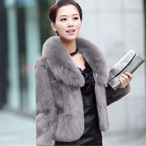 faux fur coat women black 5xl plus size short jacket 2020 new winter fashion mom fur slim green collar coat ld1091
faux fur coat women black 5xl plus size short jacket 2020 new winter fashion mom fur slim green collar coat ld1091