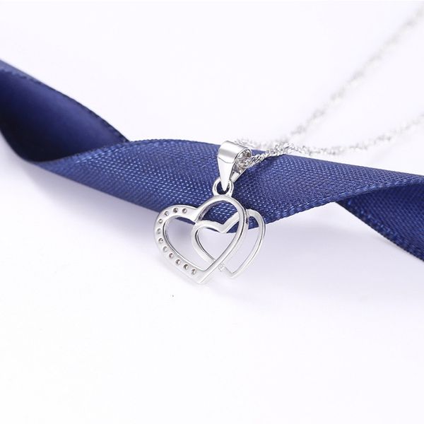 s925 sterling silver love necklace women micro set pendant fashion zircon women's clavicle chain simple style
s925 sterling silver love necklace women micro set pendant fashion zircon women's clavicle chain simple style