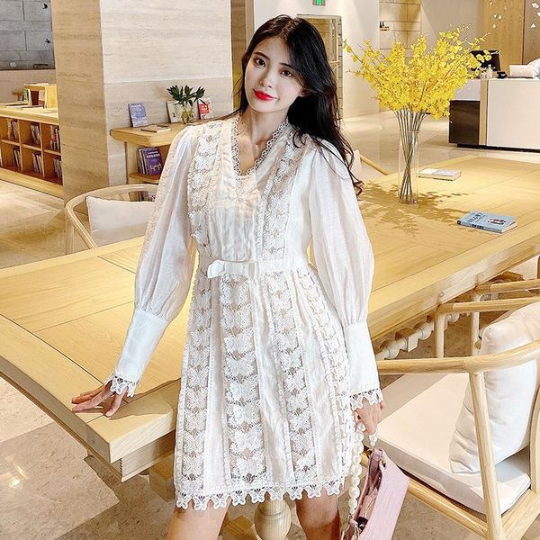 casual dresses fancy butterfly lace embroidery white dress short one piece v neck lantern sleeve robe vestido renda french, Black;gray
casual dresses fancy butterfly lace embroidery white dress short one piece v neck lantern sleeve robe vestido renda french, Black;gray