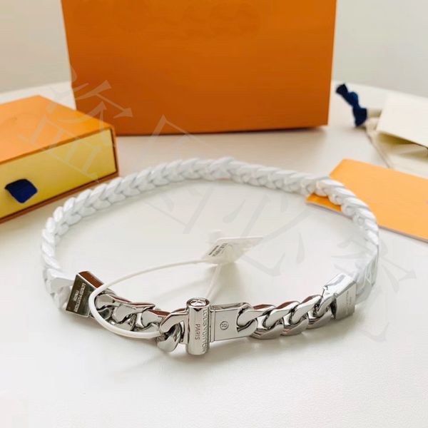 europe america fashion style men silver-color metal engraved v initials chain links powder white gourmette ceramic necklace
europe america fashion style men silver-color metal engraved v initials chain links powder white gourmette ceramic necklace