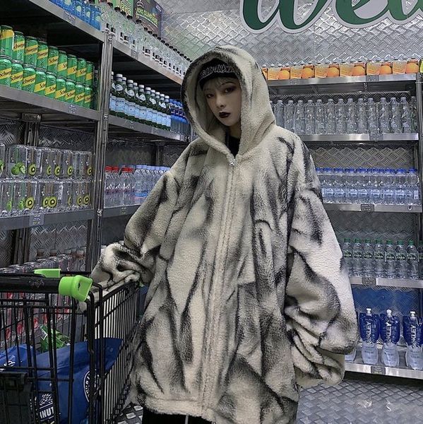 autumn winter 2020 new korean version ins retro street tie dyed cotton padded clothes loose and thickened lamb wool cotton coat coat, Black;brown
autumn winter 2020 new korean version ins retro street tie dyed cotton padded clothes loose and thickened lamb wool cotton coat coat, Black;brown