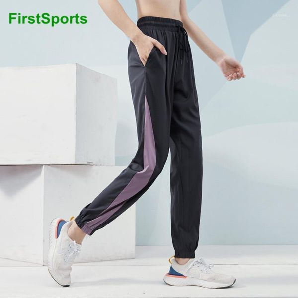 running pants 2021 sports women spliced color gym training yoga loose breathable outdoor fitness joggers sweatpants1, Black;blue
running pants 2021 sports women spliced color gym training yoga loose breathable outdoor fitness joggers sweatpants1, Black;blue