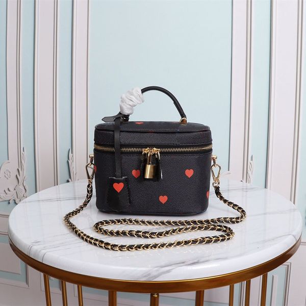 mini cute women bags fashion shoulder bags woman bags white black handbags size 14*19*10cm model 42264
mini cute women bags fashion shoulder bags woman bags white black handbags size 14*19*10cm model 42264