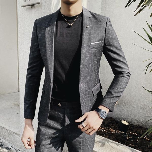 four seasons new men's suits large yards one-button literary art fabrics suit two-piece male english cultivate morality1, White;black
four seasons new men's suits large yards one-button literary art fabrics suit two-piece male english cultivate morality1, White;black