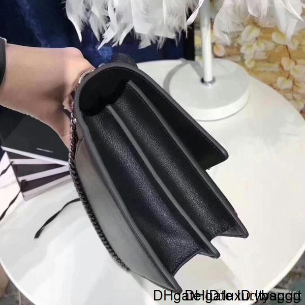 latest ladies shoulder star with the same handbag rivets and love chain frosted leather messenger bag designer clutch
latest ladies shoulder star with the same handbag rivets and love chain frosted leather messenger bag designer clutch