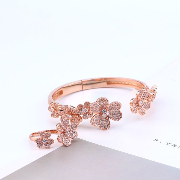 superior quality flower bracelet ring fashion women gold bangle charm clover bracelet jewelry superior quality love designer bracelets, Black
superior quality flower bracelet ring fashion women gold bangle charm clover bracelet jewelry superior quality love designer bracelets, Black