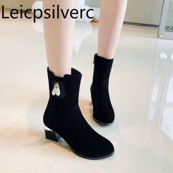 women's boots autumn and winter the new round head zipper pearl thick heel mid heel short tube women's shoes plus size 33-43, Black
women's boots autumn and winter the new round head zipper pearl thick heel mid heel short tube women's shoes plus size 33-43, Black