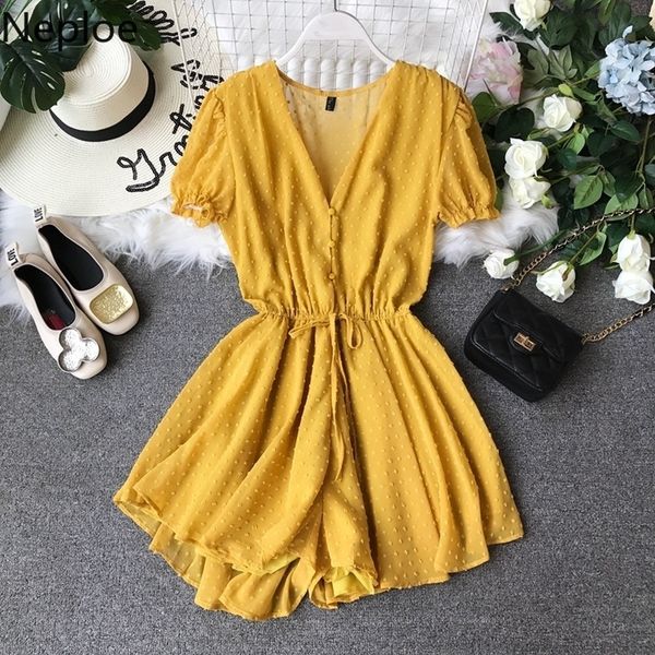 neploe women chiffon jumpsuit 2020 new v-neck polka dot ladies white bodysuit summer solid playsuit elegant drawstring romper t200704, Black;white
neploe women chiffon jumpsuit 2020 new v-neck polka dot ladies white bodysuit summer solid playsuit elegant drawstring romper t200704, Black;white