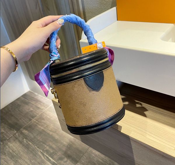 color matching cylinder lock head oblique cross cylinder package
color matching cylinder lock head oblique cross cylinder package