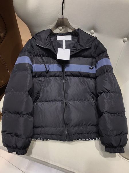 2020 luxury design reversible two face navy blue white short oversized hooded down fashionable jacket, Black;brown
2020 luxury design reversible two face navy blue white short oversized hooded down fashionable jacket, Black;brown