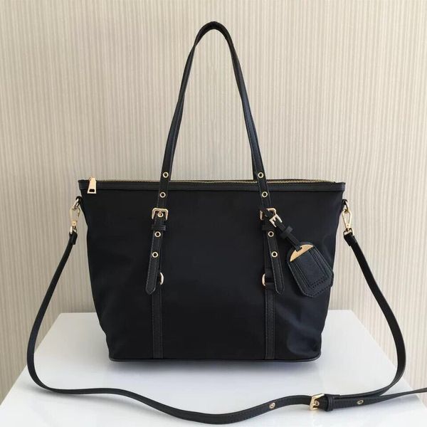 wholesale canvas shopping bag for women fashion tote waterproof shoulder bag tote calssic handbag lady presbyopic woman purse messenger bag
wholesale canvas shopping bag for women fashion tote waterproof shoulder bag tote calssic handbag lady presbyopic woman purse messenger bag