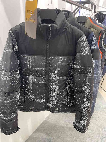 autumn and winter tnf classic 1996 parkas men womens wear gooses letter embroidery puffer jacket cashew flower coat s-2xl, Black
autumn and winter tnf classic 1996 parkas men womens wear gooses letter embroidery puffer jacket cashew flower coat s-2xl, Black