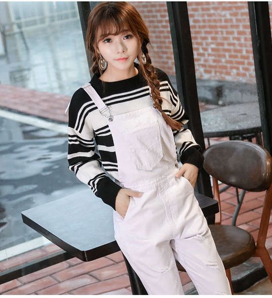 factory new korean wear hole loose denim belt girls autumn student show thin one-piece pants, Blue 
factory new korean wear hole loose denim belt girls autumn student show thin one-piece pants, Blue