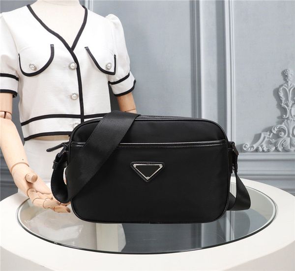 worldwide shipping 23 cm trendy fashion nylon canvas leather waterproof shoulder bag messenger bag men and women premium handbag
worldwide shipping 23 cm trendy fashion nylon canvas leather waterproof shoulder bag messenger bag men and women premium handbag