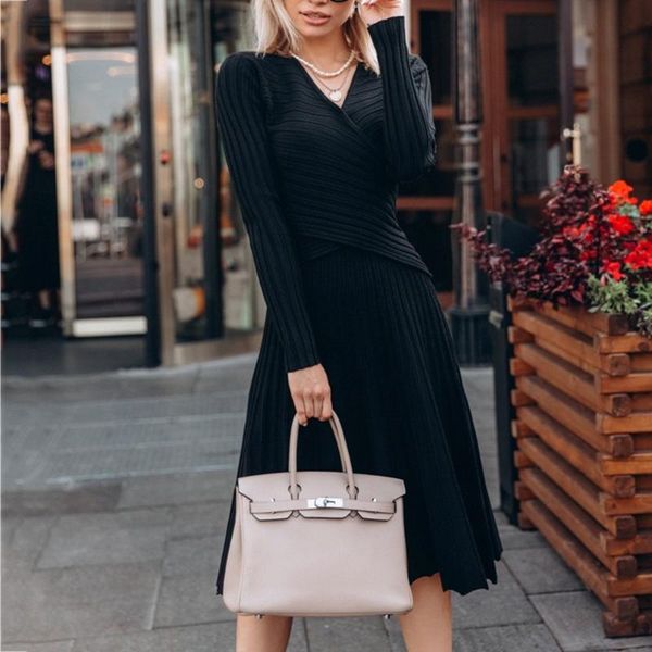 casual dresses two pieces set spring 2021 pleated knitted dress women elegant v neck sweater pullovers long sleeve midi vestido, Black;gray
casual dresses two pieces set spring 2021 pleated knitted dress women elegant v neck sweater pullovers long sleeve midi vestido, Black;gray