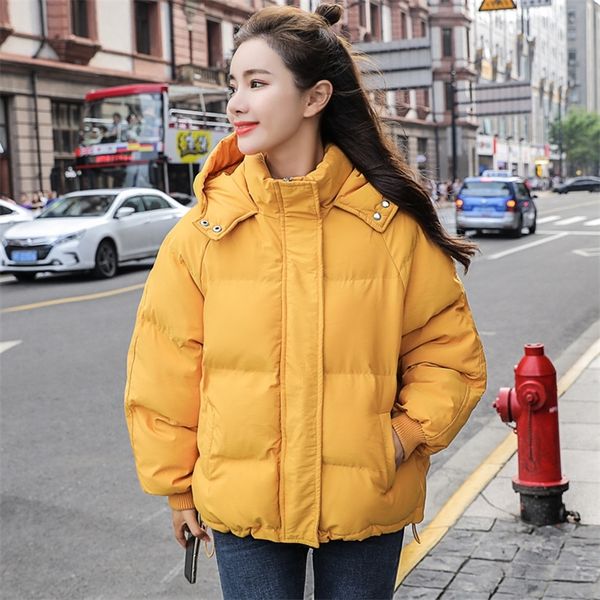 new cotton-padded jacket ins super fire cotton-padded jacket women's short korean style loose winter jacket tide bread suit 201214, Black
new cotton-padded jacket ins super fire cotton-padded jacket women's short korean style loose winter jacket tide bread suit 201214, Black