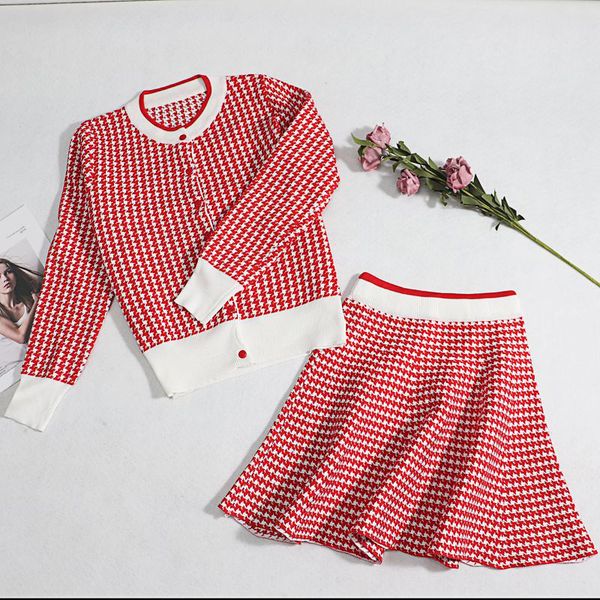 2021 new houndstooth women mini tracksuits korean style cute sweet ladies pleated skirt sets + knitted cardigan sweater xuk3, White;black
2021 new houndstooth women mini tracksuits korean style cute sweet ladies pleated skirt sets + knitted cardigan sweater xuk3, White;black
