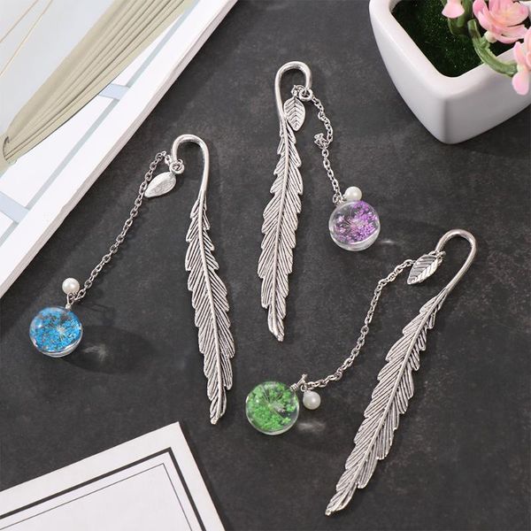 1pc vintage creative metal leaf bookmark dried flower pendant tassel book clip stationery school office supplies girls fine gift
1pc vintage creative metal leaf bookmark dried flower pendant tassel book clip stationery school office supplies girls fine gift