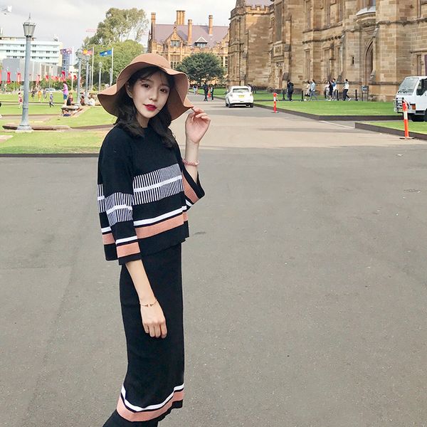 black out of parts and exit clothes with skirts striped women two female shirt deux tiles 20mw, White
black out of parts and exit clothes with skirts striped women two female shirt deux tiles 20mw, White