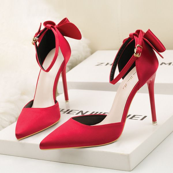 new dress of by platform woman peep toe bombs sensual women naked high leaping from marriage mode shoes 5196-1 gzb2, Black
new dress of by platform woman peep toe bombs sensual women naked high leaping from marriage mode shoes 5196-1 gzb2, Black