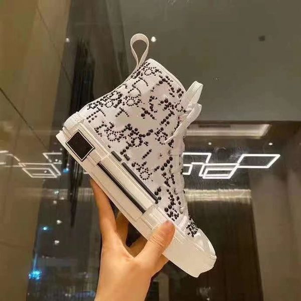 new fashion new diagonal technical fabric high casual rhinestone design ladies shoes women's fashion casual shoes size 35-40, Black;red
new fashion new diagonal technical fabric high casual rhinestone design ladies shoes women's fashion casual shoes size 35-40, Black;red