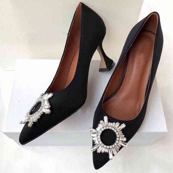 women arrival dress shoes metal crystal buckle leather casual designers pumps outdoor fashion ladies luxury trainers slip-on party, Black
women arrival dress shoes metal crystal buckle leather casual designers pumps outdoor fashion ladies luxury trainers slip-on party, Black