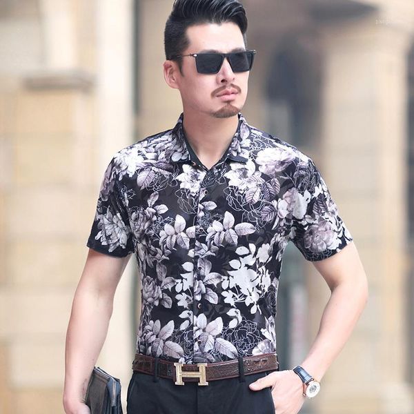 men short sleeve shirt summer 2020 new breathable hollow silk velvet thin men flowers shirt1, White;black
men short sleeve shirt summer 2020 new breathable hollow silk velvet thin men flowers shirt1, White;black