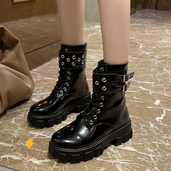 patent leather crooked platform women 2020 punk style metal fixed motorcycle winter mujer boots, Black
patent leather crooked platform women 2020 punk style metal fixed motorcycle winter mujer boots, Black
