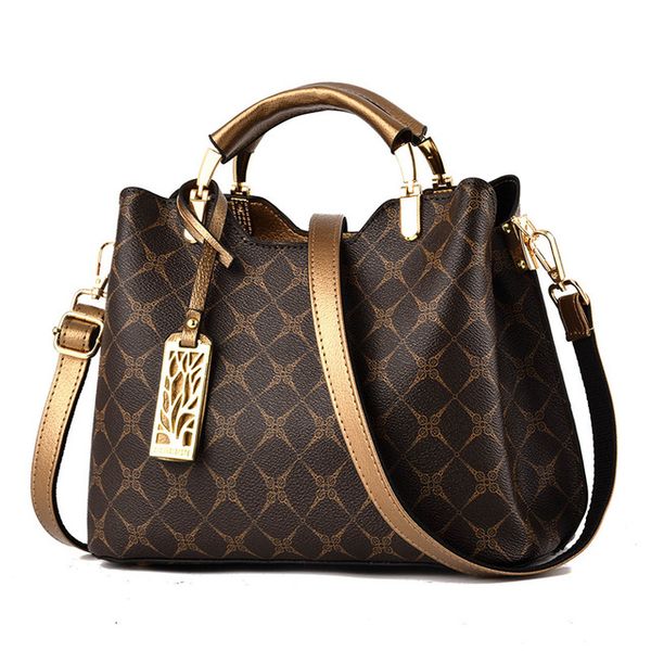 casual fashion women bag hand bags lady small mobile phone bag cross body shoulder bags pu handbags tote genuine leather v8609
casual fashion women bag hand bags lady small mobile phone bag cross body shoulder bags pu handbags tote genuine leather v8609
