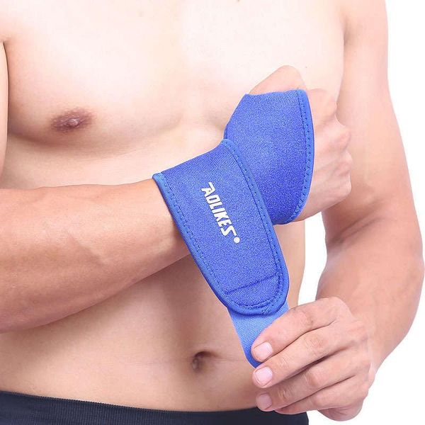 1 piece of detachable adjustable wrist strap steel wrist strap support arthritis arthritis sprain carpal tunnel splint protective cover, Black;red
1 piece of detachable adjustable wrist strap steel wrist strap support arthritis arthritis sprain carpal tunnel splint protective cover, Black;red
