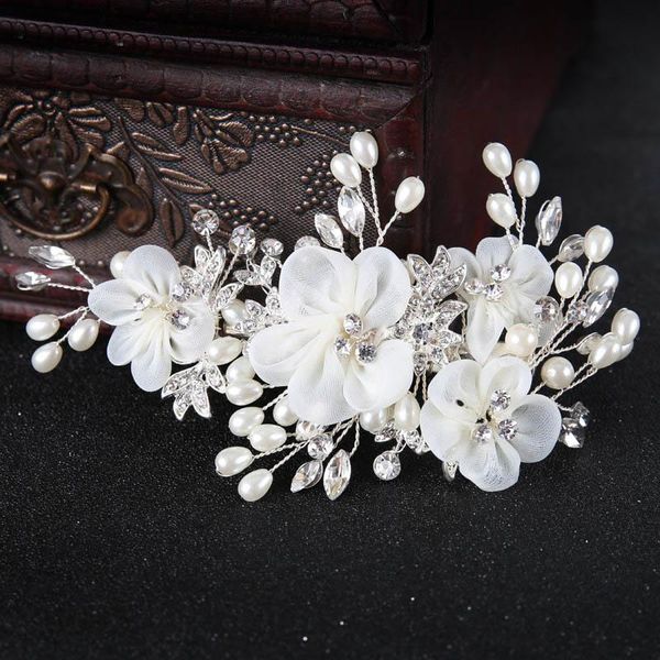 elegant bridal hair jewelry yarn white flower pearl hair clip for women floral crystal headpieces bride wedding accessories, Golden;silver
elegant bridal hair jewelry yarn white flower pearl hair clip for women floral crystal headpieces bride wedding accessories, Golden;silver