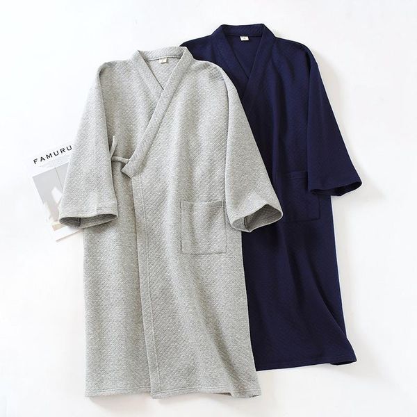 autumn winter men's kimono nightgown bathrobe 100% cotton air layer quilted thickening large size long home gown sleep, Black;brown
autumn winter men's kimono nightgown bathrobe 100% cotton air layer quilted thickening large size long home gown sleep, Black;brown