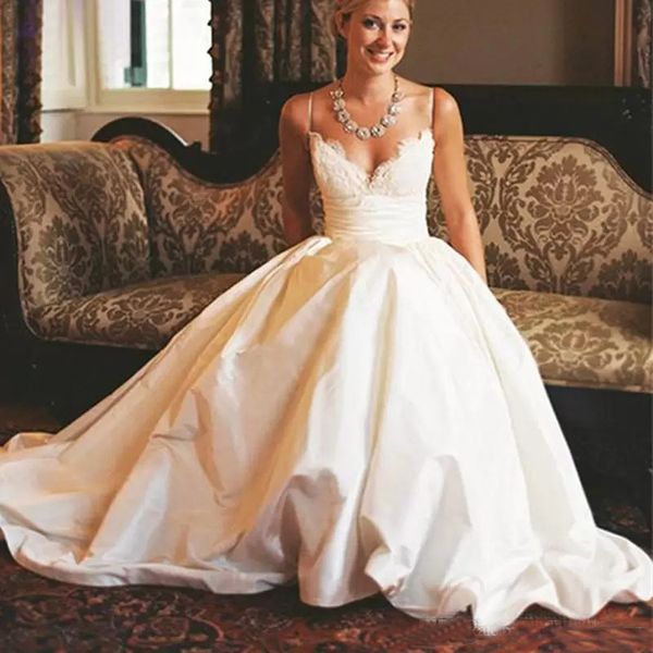 vintage spaghetti lace wedding dresses 2021 with pockets backless chapel train bohemian a line plus size bridal gowns vestidos de novia, White
vintage spaghetti lace wedding dresses 2021 with pockets backless chapel train bohemian a line plus size bridal gowns vestidos de novia, White