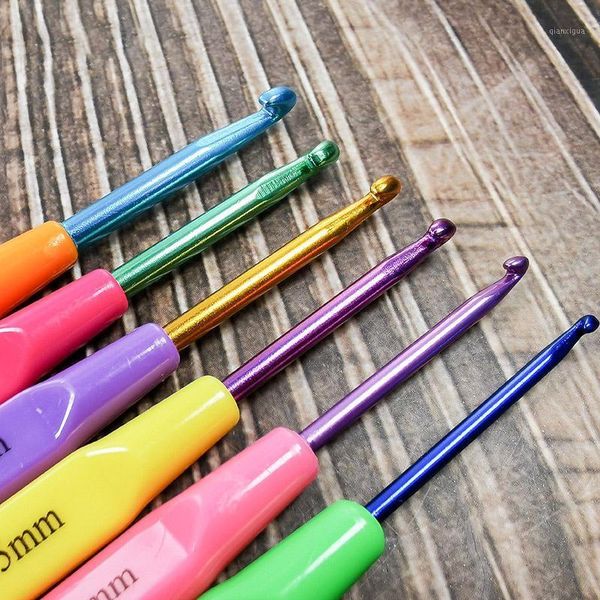 6pcs/set plastic/aluminum sewing accessories hooks knitting needles kit diy crafts weaving tools colorful multi purpose crochet1, Black
6pcs/set plastic/aluminum sewing accessories hooks knitting needles kit diy crafts weaving tools colorful multi purpose crochet1, Black