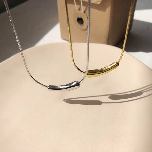 s925 pure silver water drop simple temperament niche design sense eggplant necklace women's clavicle chain korean version
s925 pure silver water drop simple temperament niche design sense eggplant necklace women's clavicle chain korean version