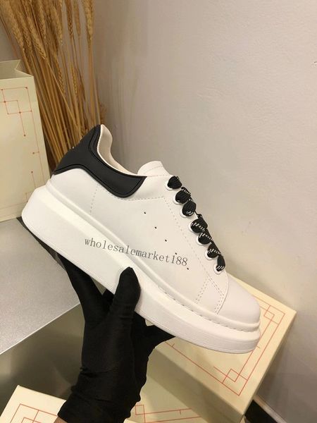 luxury designer shoes womens mens trainers white leather platform shoes flat casual party wedding shoes suede sports sneakers
luxury designer shoes womens mens trainers white leather platform shoes flat casual party wedding shoes suede sports sneakers