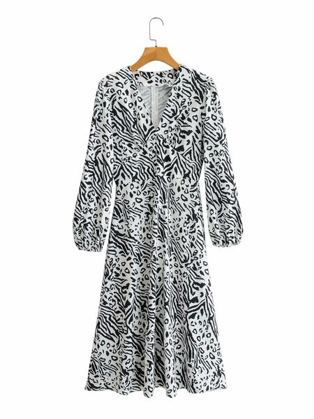 2021 new fall 1092 europe and the united states' long-sleeved v-neck printing factory direct wholesale es wfg2, Black;gray
2021 new fall 1092 europe and the united states' long-sleeved v-neck printing factory direct wholesale es wfg2, Black;gray