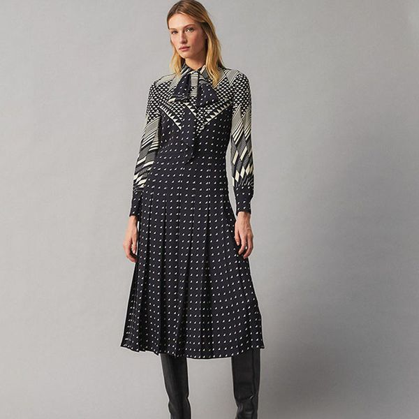 2021 spring runway new vintage print long trim plied mid length women's clothes be19, Black;gray
2021 spring runway new vintage print long trim plied mid length women's clothes be19, Black;gray
