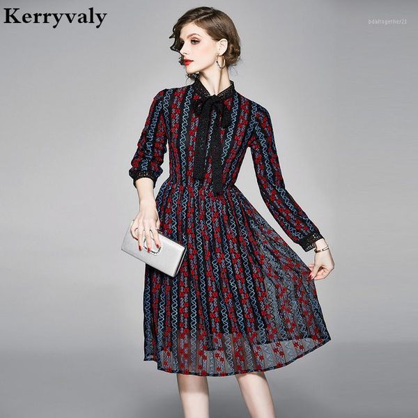 casual dresses long sleeve hollow out red lace dress vestidos mujer verano 2021 women party steampunk vetement femme k55211, Black;gray
casual dresses long sleeve hollow out red lace dress vestidos mujer verano 2021 women party steampunk vetement femme k55211, Black;gray