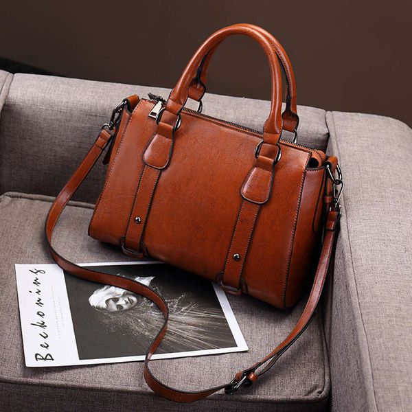 luxurys designers women 2021 new fashion commuter bag oil wax one shoulder handbag straight
luxurys designers women 2021 new fashion commuter bag oil wax one shoulder handbag straight