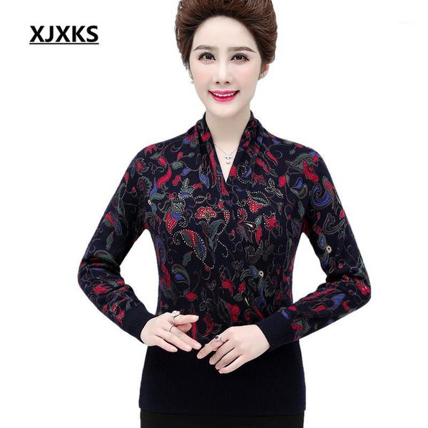 xjxks 2020 spring new fashion scarf collar plus size women sweater high-quality printing 100% wool knit sweater women pullover1, White;black
xjxks 2020 spring new fashion scarf collar plus size women sweater high-quality printing 100% wool knit sweater women pullover1, White;black