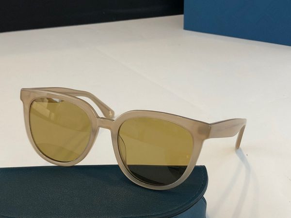 new ladies glasses electroplating retro square frame glasses, men's simple and popular style, packaging, White;black
new ladies glasses electroplating retro square frame glasses, men's simple and popular style, packaging, White;black