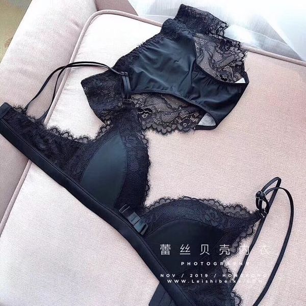 efioly 2020 new french triangle cup eyelash lace bra deep v gathered beauty back gathered without steel ring underwear set c1212, Black;white 
efioly 2020 new french triangle cup eyelash lace bra deep v gathered beauty back gathered without steel ring underwear set c1212, Black;white