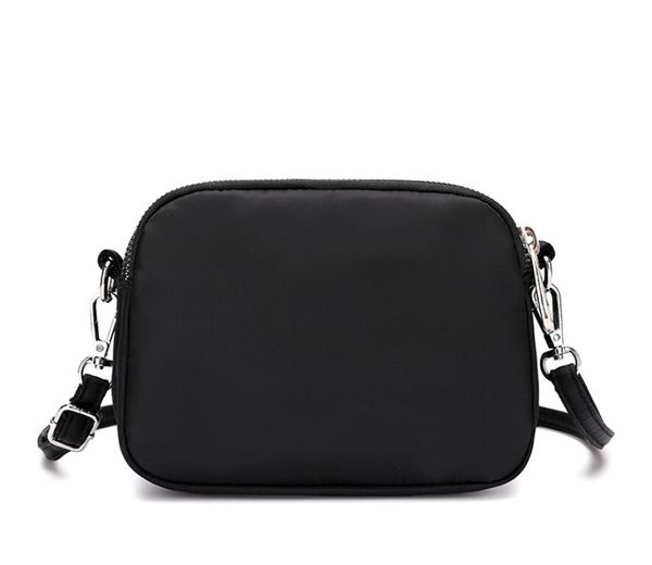 female 2021 new oxford cloth bag nylon messenger bag simple ladies mobile phone bag coin purse, Black;red
female 2021 new oxford cloth bag nylon messenger bag simple ladies mobile phone bag coin purse, Black;red