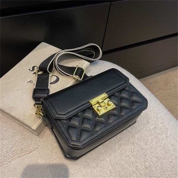 70% off deals online women's bag 2022 spring new lingge embroidered thread single shoulder messenger small square fashion simple wide s
70% off deals online women's bag 2022 spring new lingge embroidered thread single shoulder messenger small square fashion simple wide s